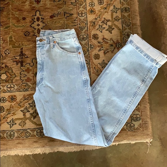 Wrangler High Rise Jeans - Picture 3 of 4